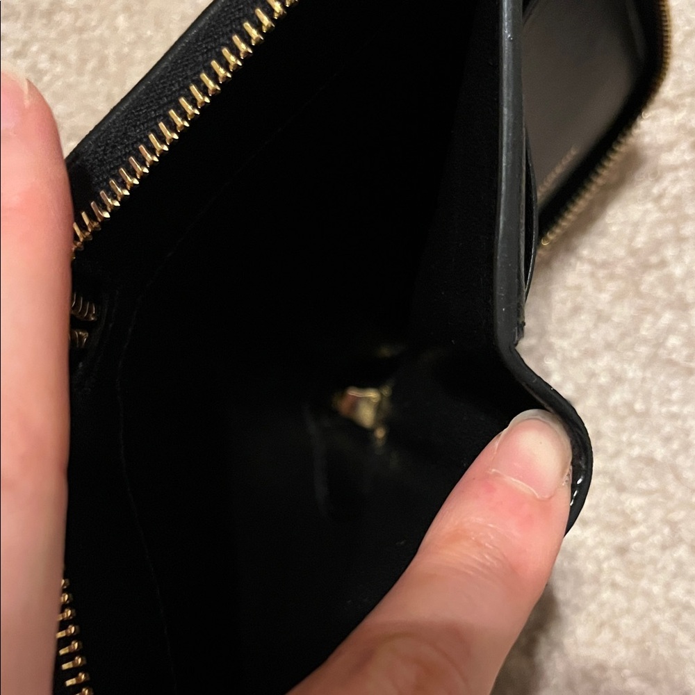 Saint Laurent Black Vicky Wallet with Gold Logo - Picture 6 of 8